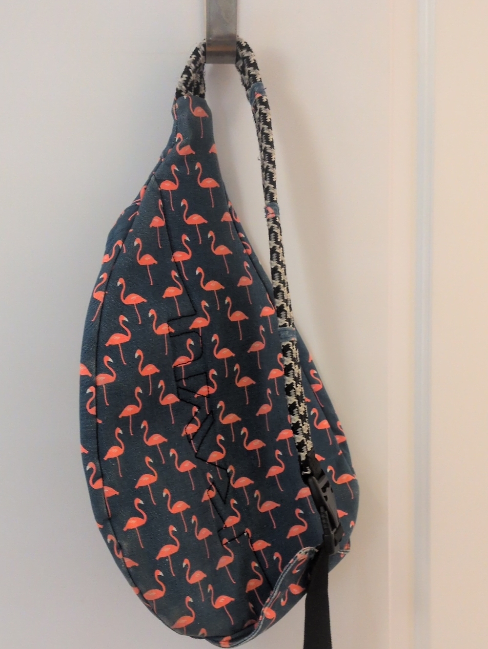 Kavu Flamingo Bag - Picture 4 of 14